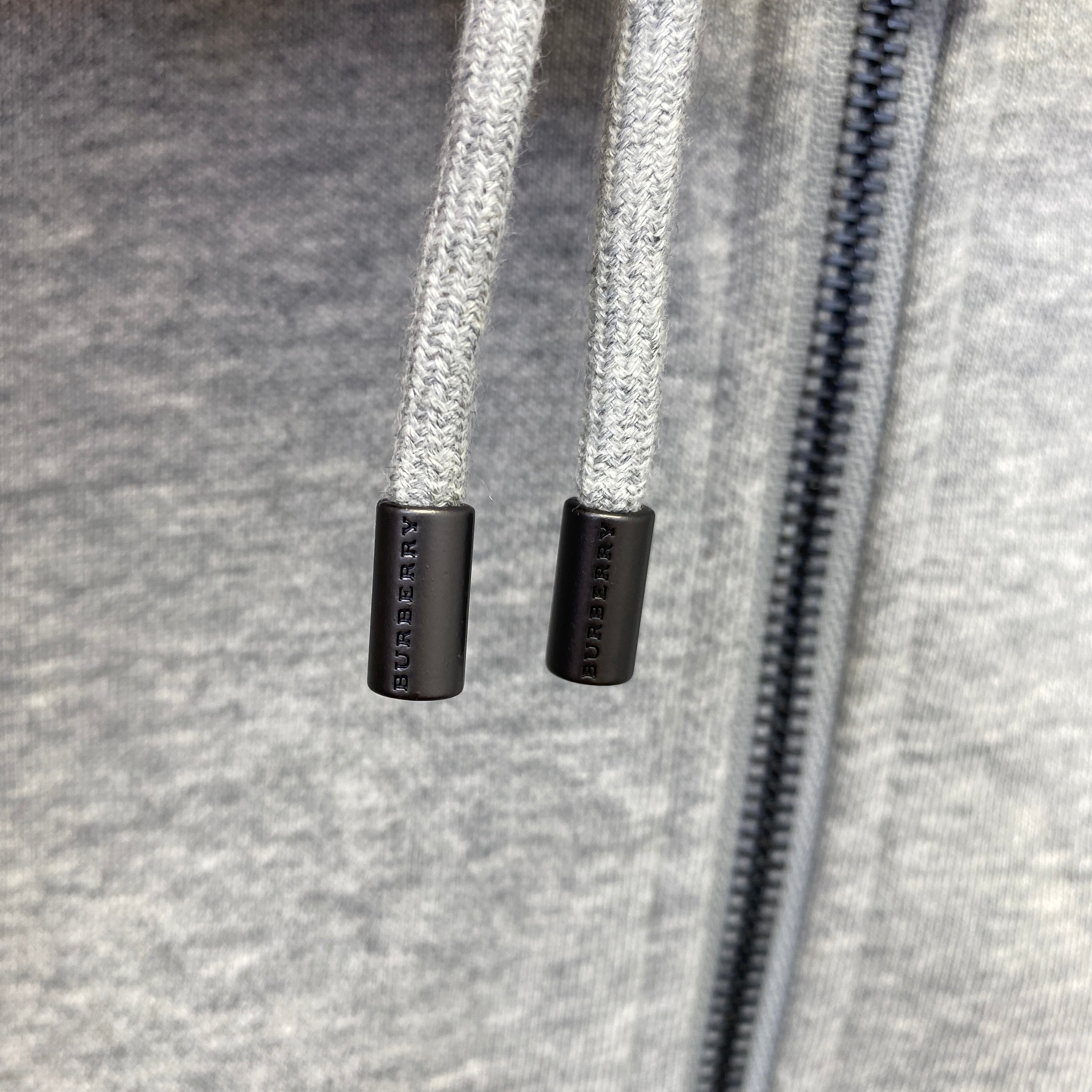 Sweat à capuche