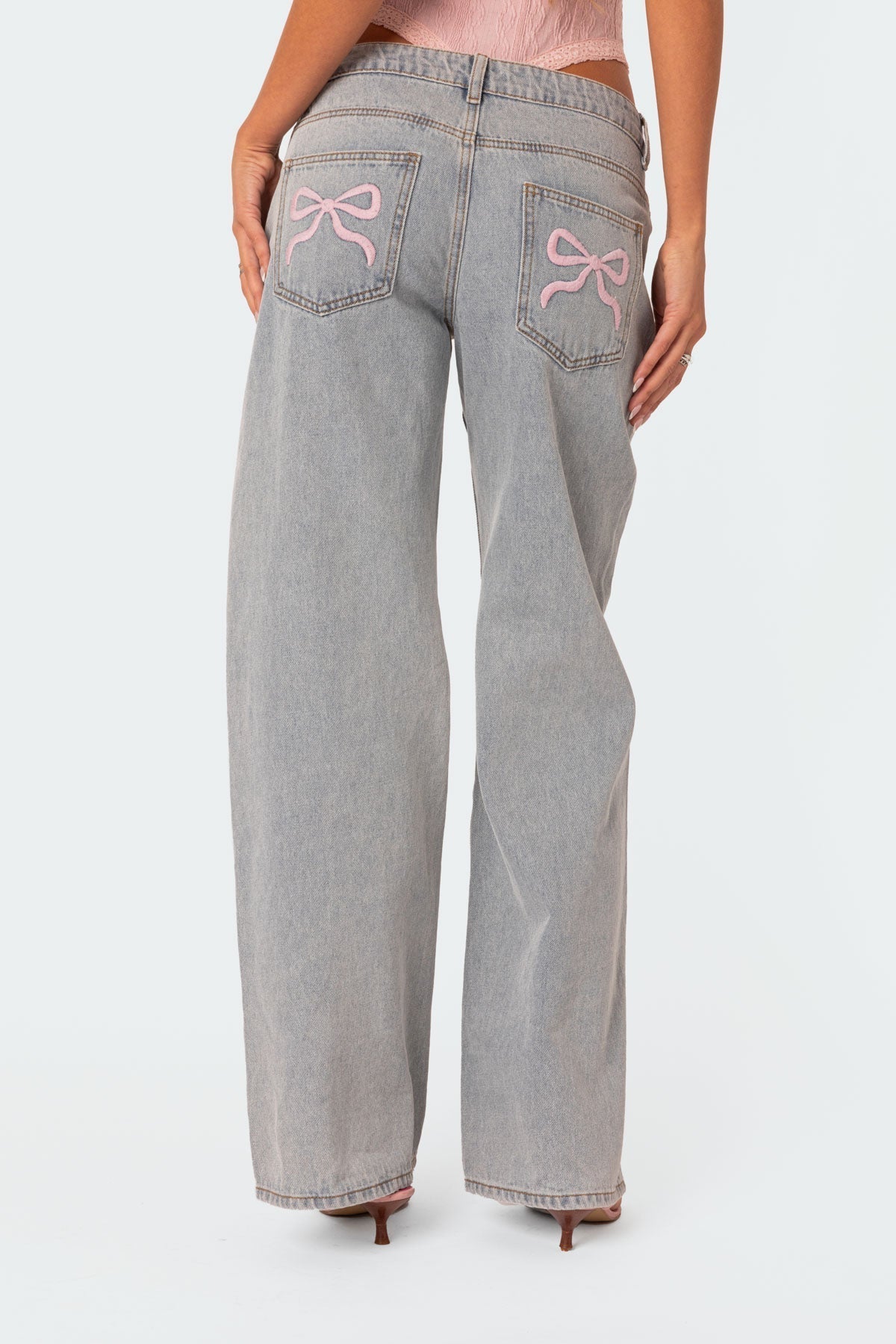 Emma Bow Tie Jeans - Jean oversize avec nœuds papillon